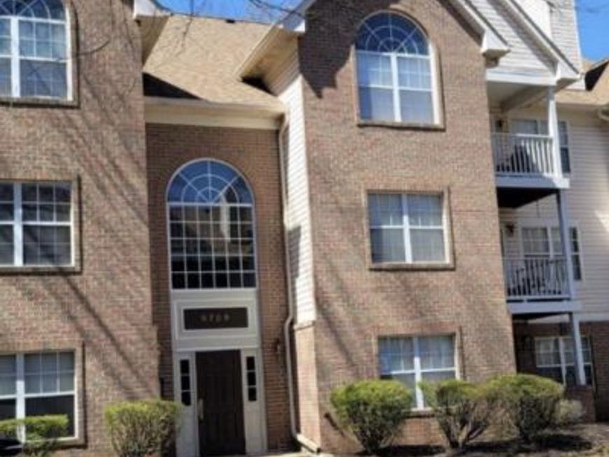 9708 Lake Pointe Court, Unit 302, Upper Marlboro, MD 20774 Main Photo