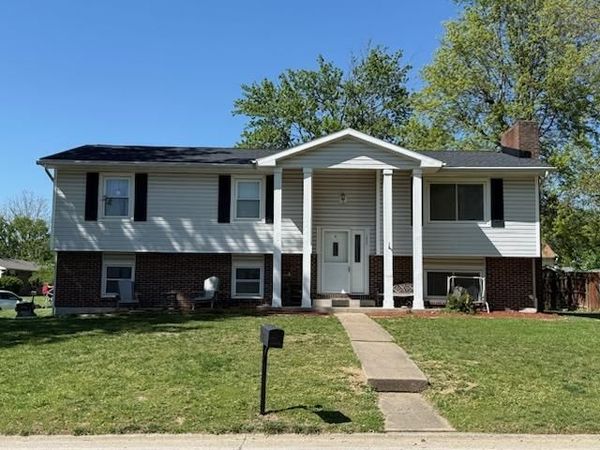 1625 Springdale Court, Mexico, MO 65265