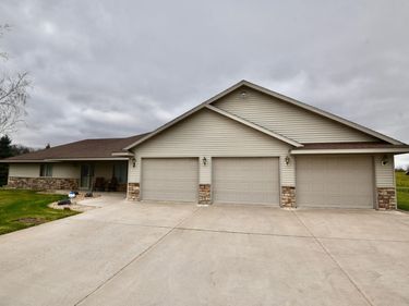 12221 85th Avenue, Milaca, MN 56353