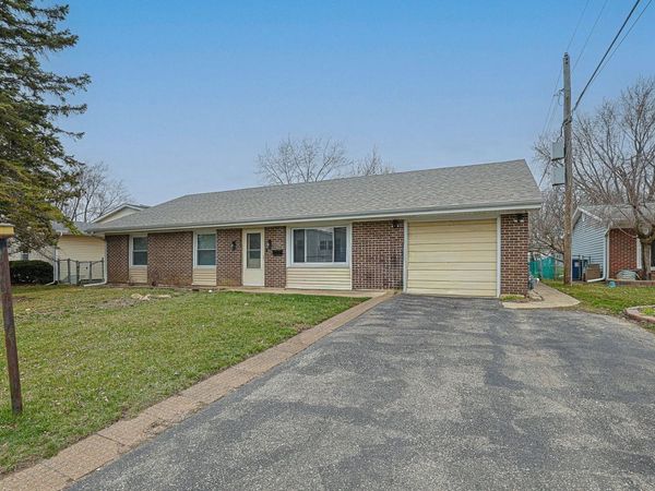 7815 Carlisle Drive , Hanover Park, IL 60133