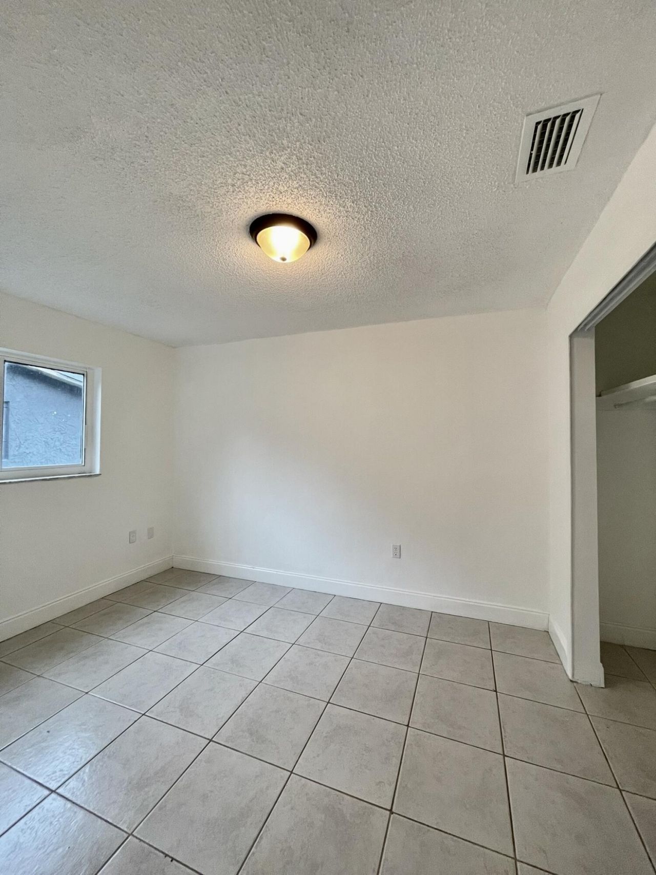 11420 NW 35th Street, Sunrise, FL 33323 Photo