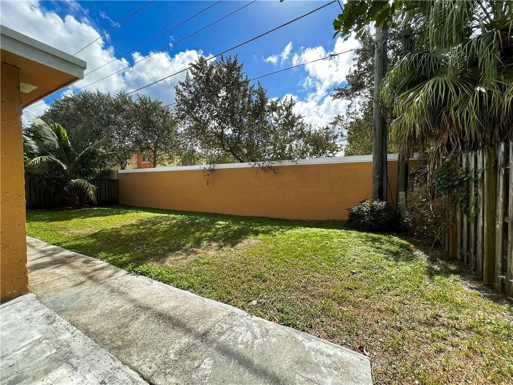 11420 NW 35th Street, Sunrise, FL 33323 Photo