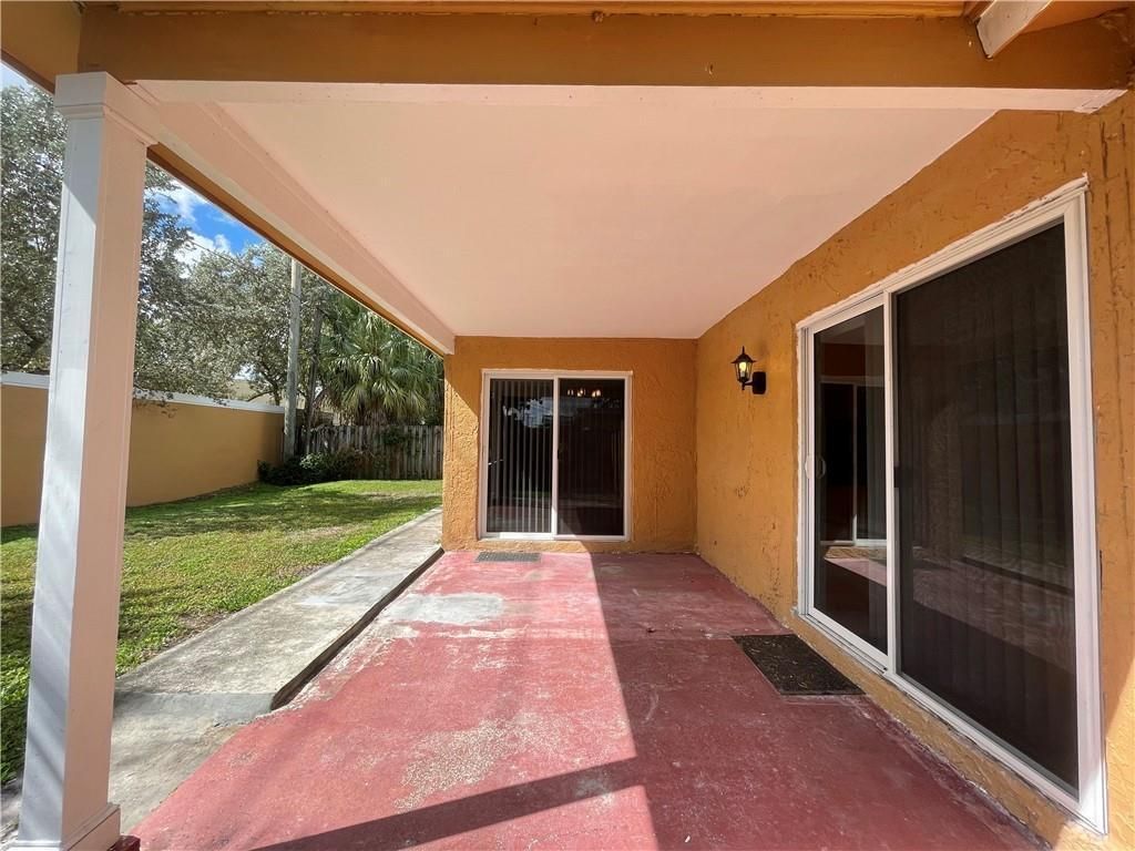 11420 NW 35th Street, Sunrise, FL 33323 Photo