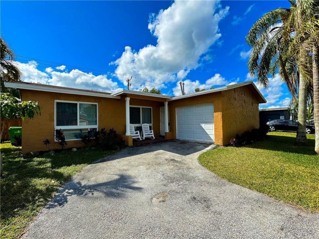 11420 NW 35th Street, Sunrise, FL 33323 Photo