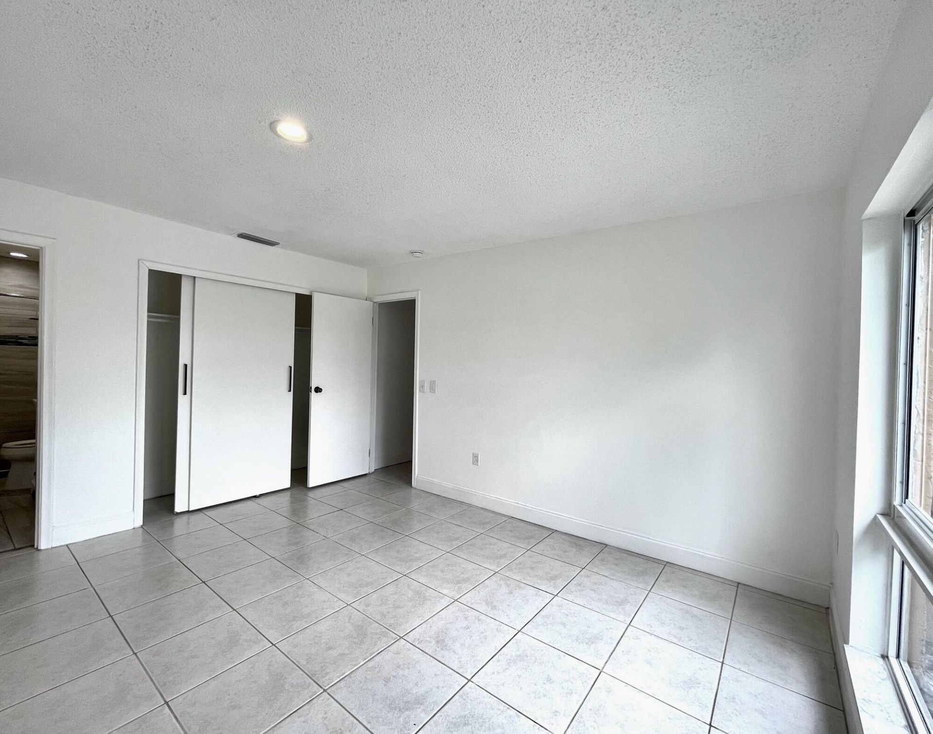 11420 NW 35th Street, Sunrise, FL 33323 Photo