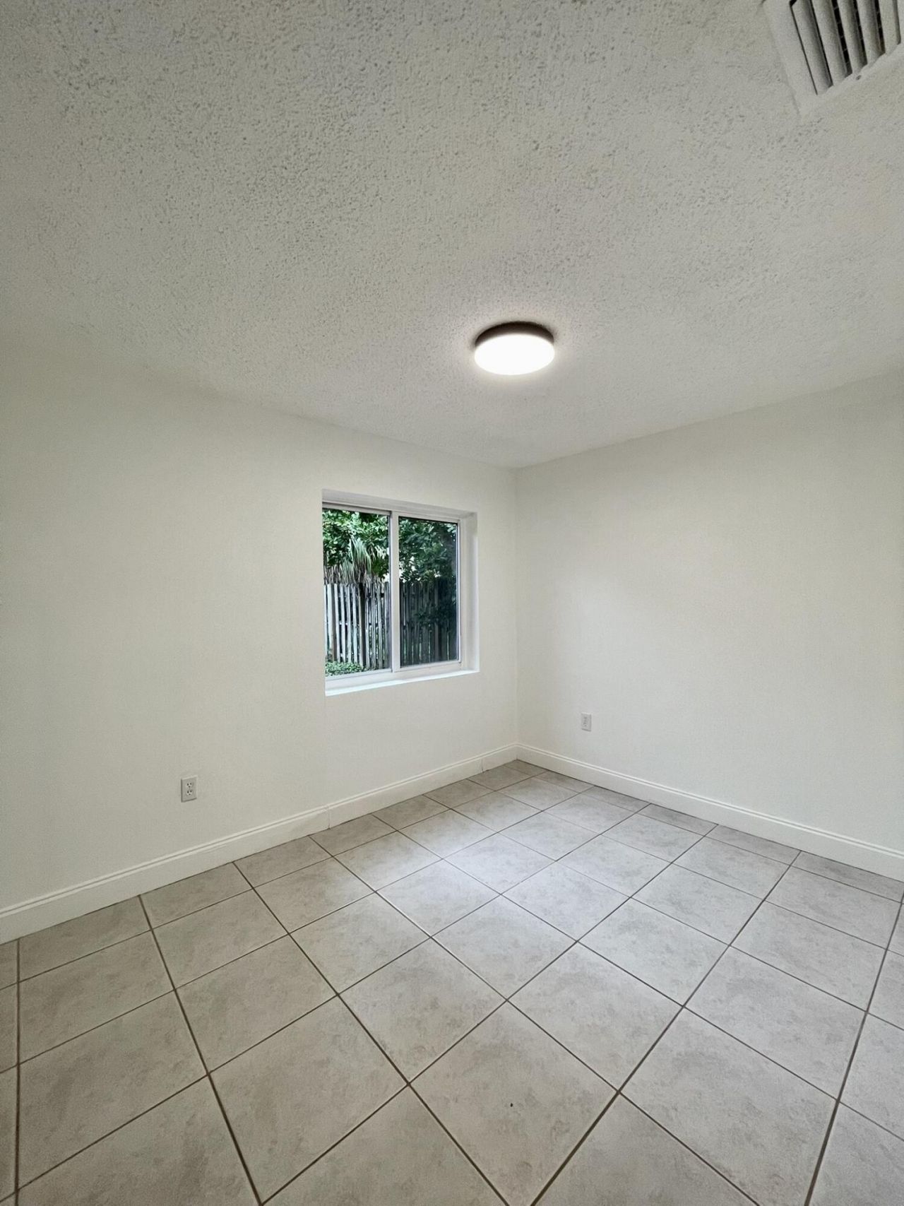 11420 NW 35th Street, Sunrise, FL 33323 Photo