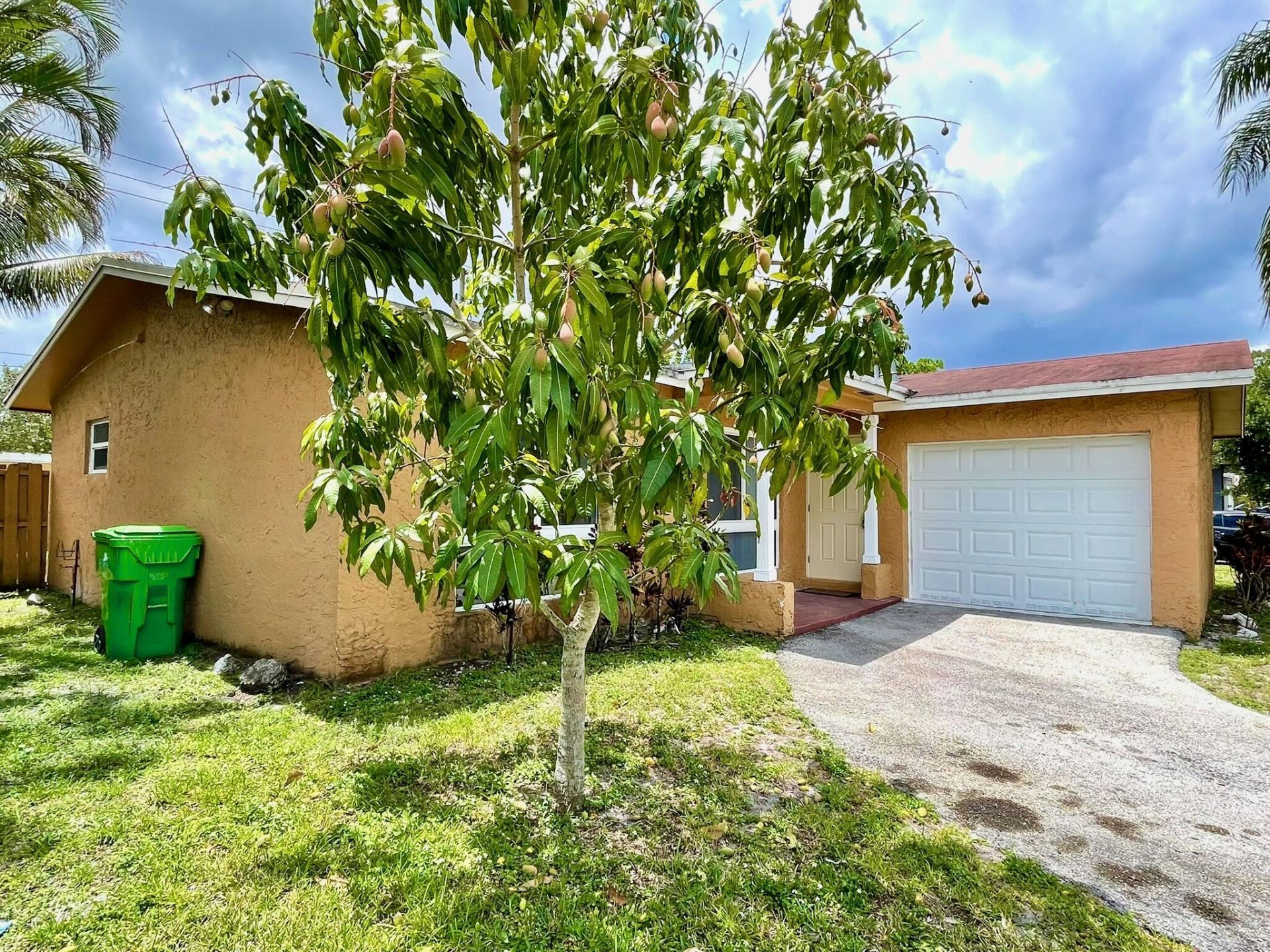 11420 NW 35th Street, Sunrise, FL 33323 Photo