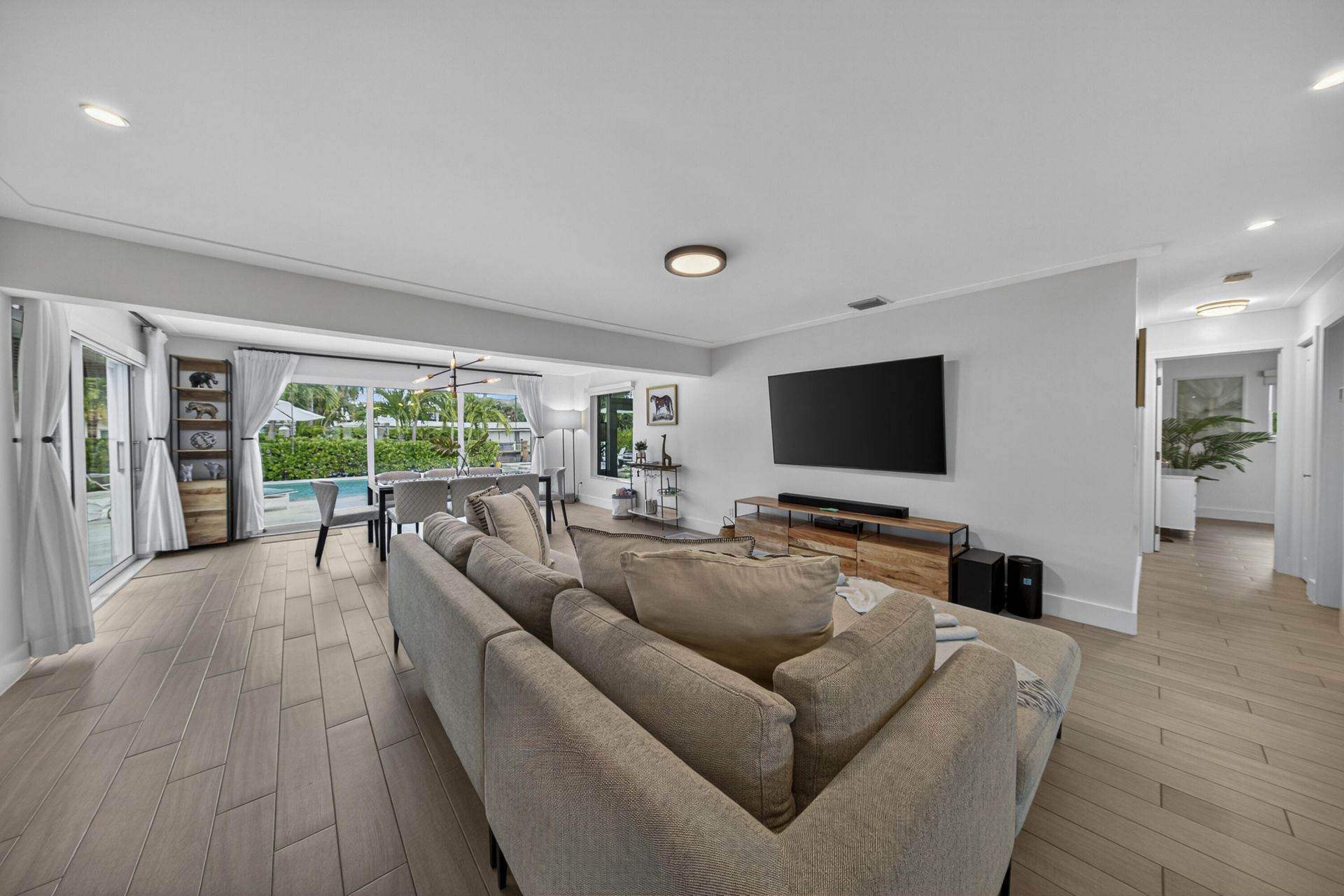 1730 NE 22nd Terrace, Fort Lauderdale, FL 33305 Photo