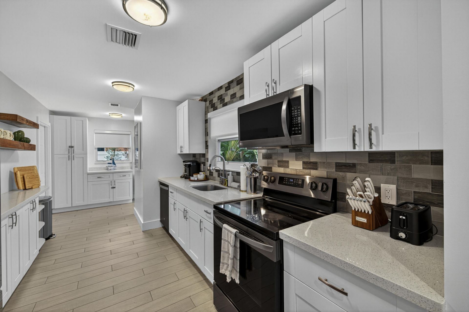 1730 NE 22nd Terrace, Fort Lauderdale, FL 33305 Photo