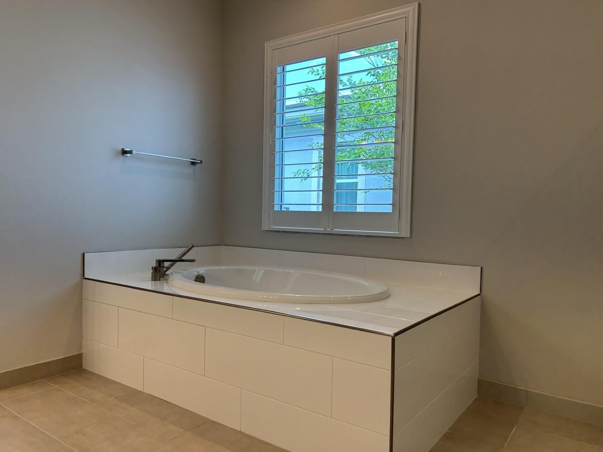 9268 Crestview Circle, Palm Beach Gardens, FL 33412 Photo