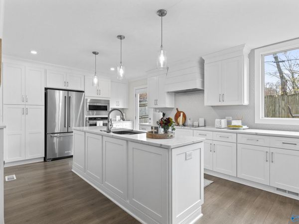 1917 Vanderbilt Circle, Huntsville, AL 35801