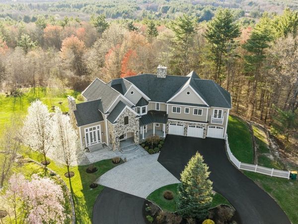 68 Prospect Hill Rd, Harvard, MA 01451