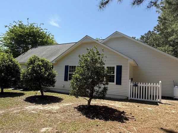 605 Windsong N, Swansboro, NC 28584