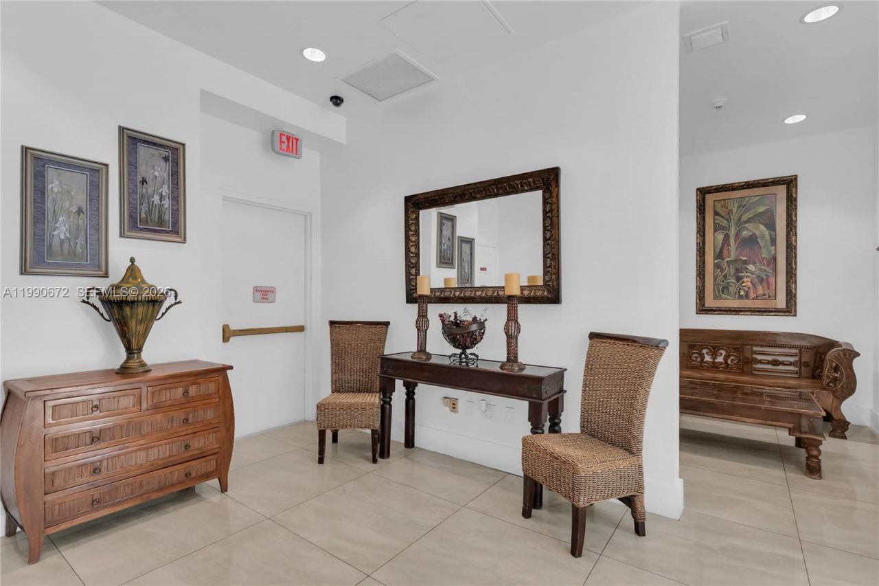 2280 SW 32nd Ave , Unit 505, Miami, FL 33145 Photo