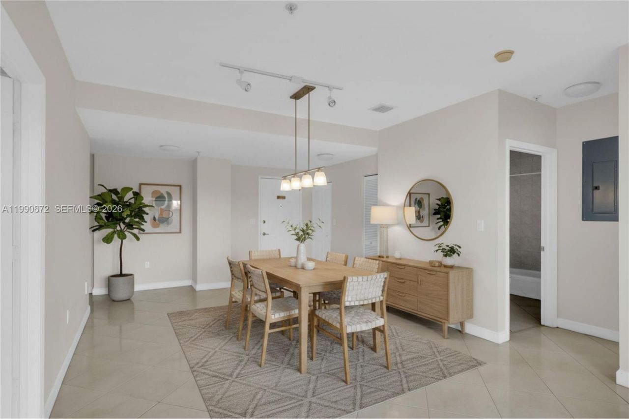 2280 SW 32nd Ave , Unit 505, Miami, FL 33145 Photo