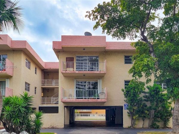 3522 NE 171st St , Unit 308, North Miami Beach, FL 33160
