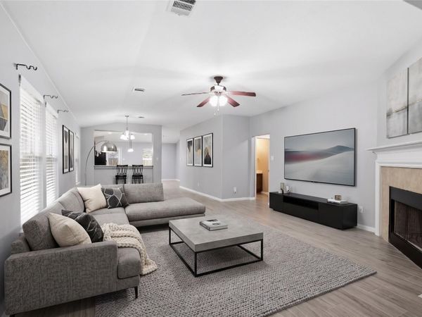 18536 Blue Pond DR, Pflugerville, TX 78660