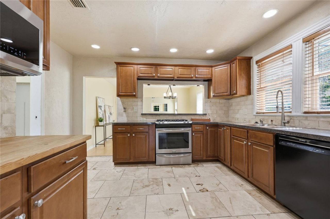 1017 NW 31st Avenue, Gainesville, FL 32609 Photo