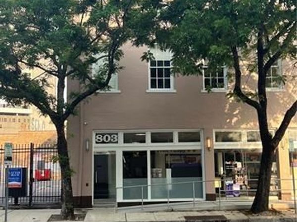 803 BARONNE Street , New Orleans, LA 70113