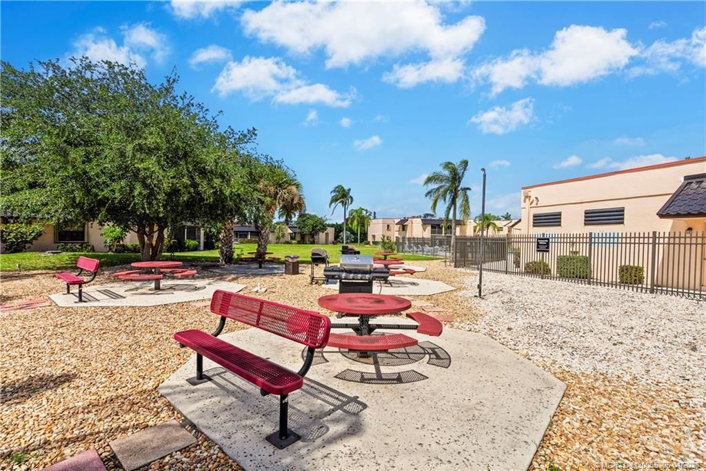2013 NE Collins Circle, Unit 4-60, Jensen Beach, FL 34957 Photo