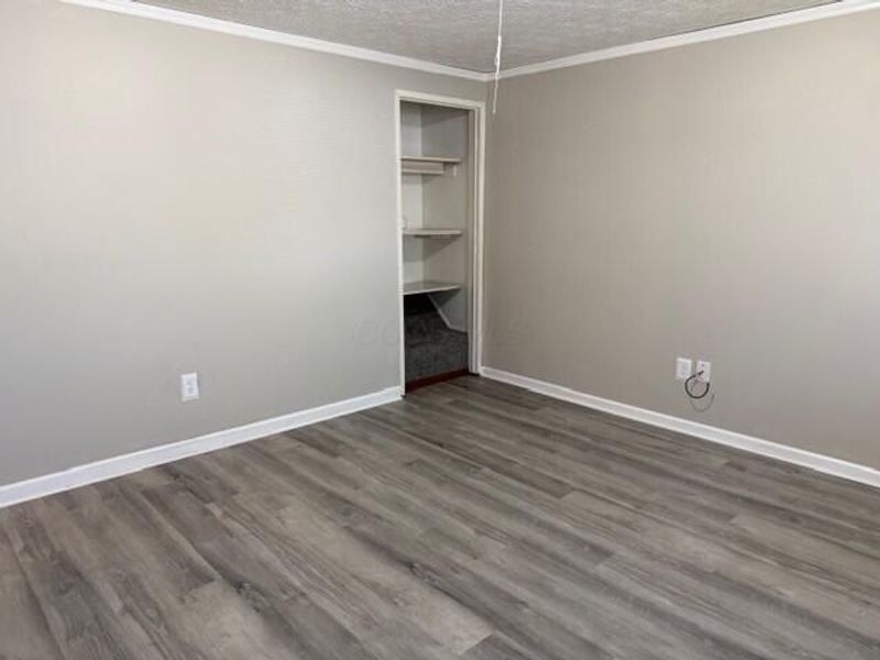 3465 Clarkston Avenue, Columbus, OH 43232 Photo 4