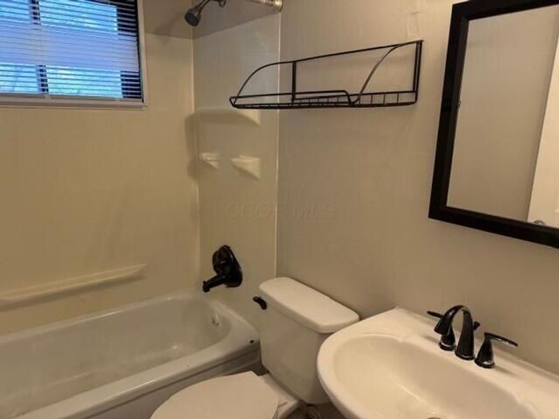 3465 Clarkston Avenue, Columbus, OH 43232 Photo 9