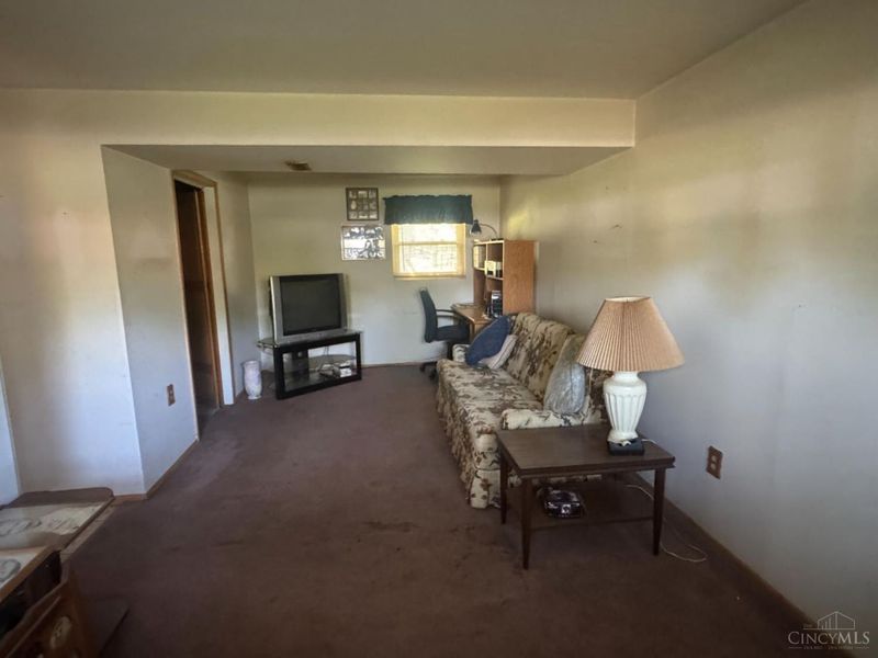 5801 Patrick Henry Drive, Miami Twp, OH 45150 Photo 13