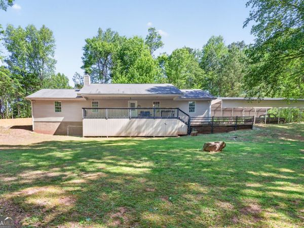 386 Ridgewood Drive, Pendergrass, GA 30567