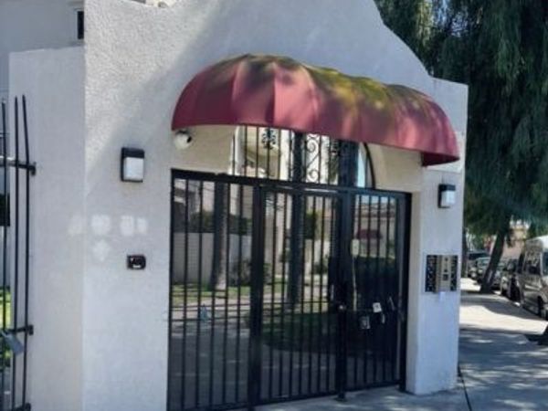 7018 Rita Ave # 404, Huntington Park, CA 90255