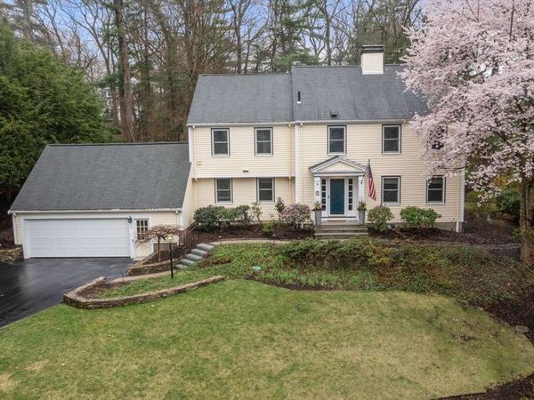 11 Sterling Rd, Wellesley, MA 02482