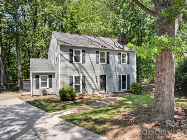 7942 Surreywood Place, Charlotte, NC 28270