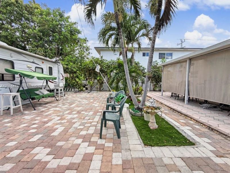 3554 SW 26th St , Miami, FL 33133 Photo