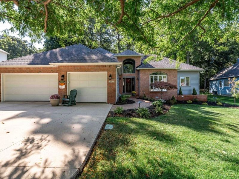 4165 E Laurel Ridge Drive, Port Clinton, OH 43452 Photo 1