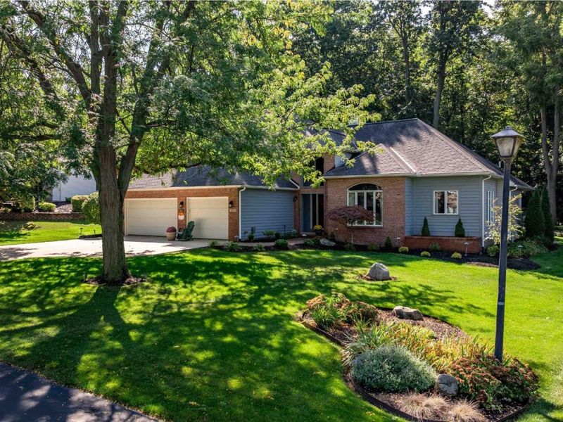 4165 E Laurel Ridge Drive, Port Clinton, OH 43452 Photo 3