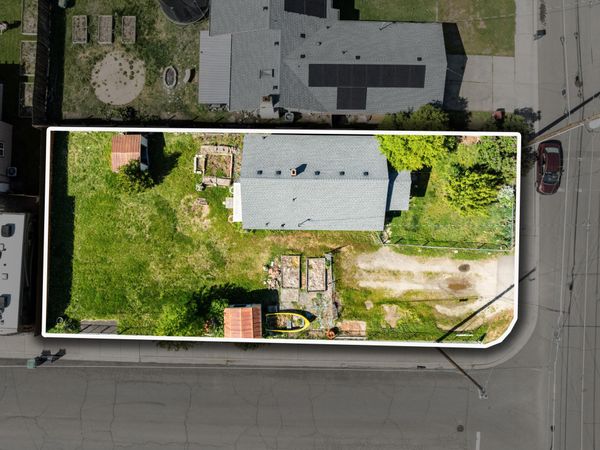 2651 Howard Avenue, Medford, OR 97501