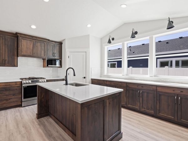 957 S Almond St., Nampa, ID 83686