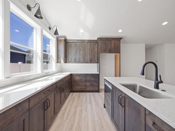 957 S Almond St., Nampa, ID 83686