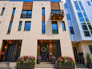 421 WALLACE STREET, PHILADELPHIA, PA 19123
