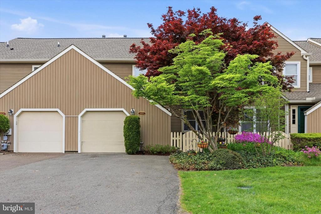 177 WILDFLOWER CIRCLE , YARDLEY, PA 19067