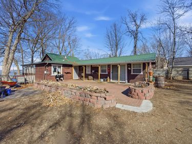 1250 E Shore Drive , Detroit Lakes, MN 56501
