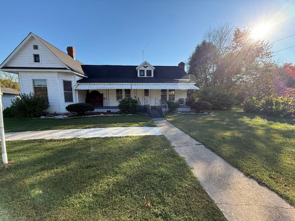 220 E Georgia Avenue, Whitwell, TN 37397