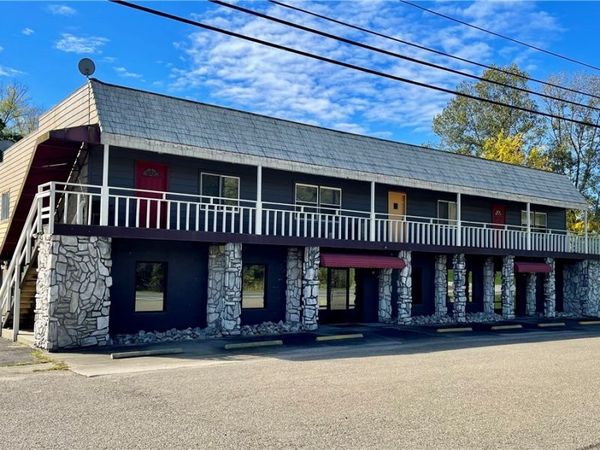 10150 E Pike Road , Cambridge, OH 43725