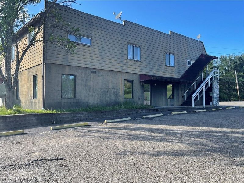 10150 E Pike Road, Cambridge, OH 43725 Photo 2