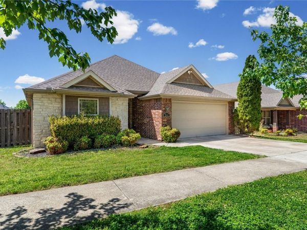 2641 Villa Boulevard , Fayetteville, AR 72703