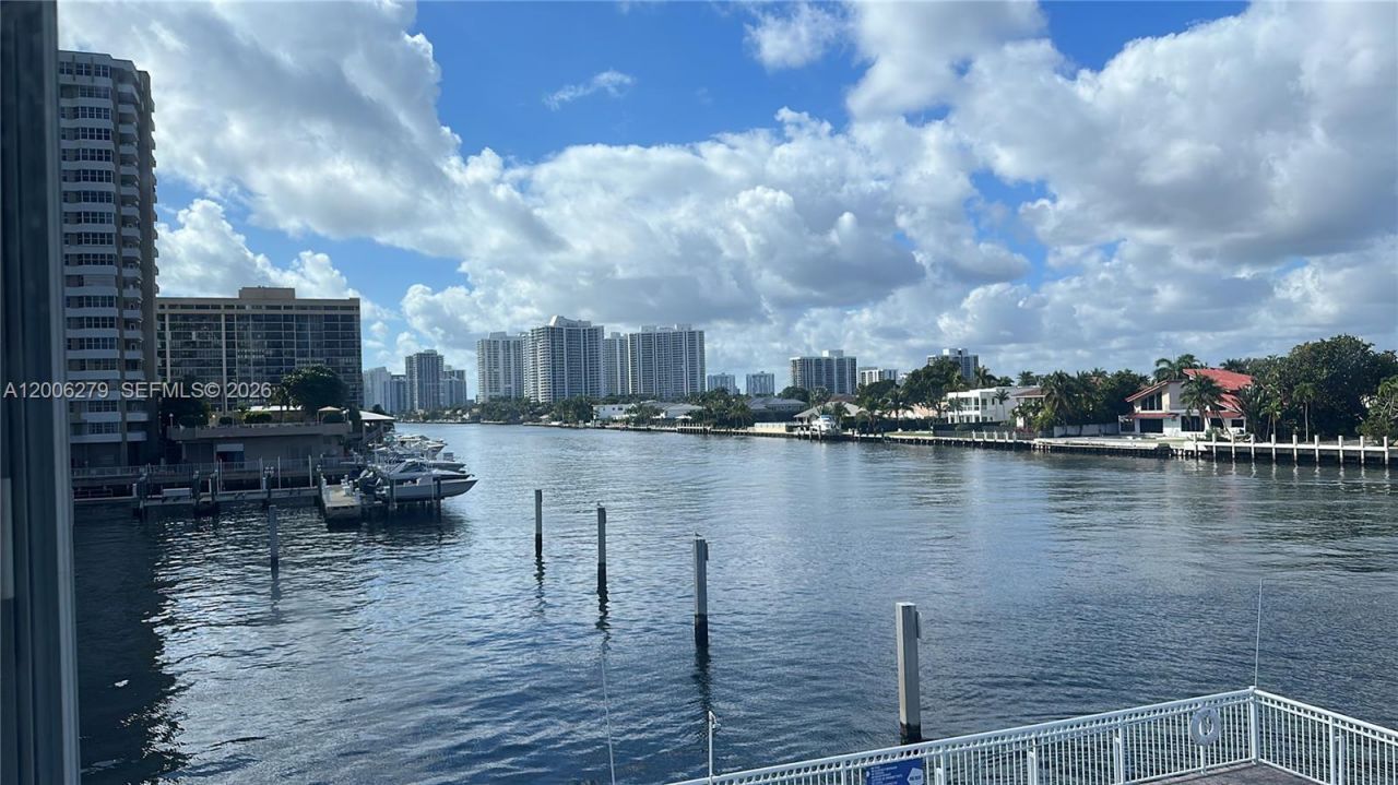 1913 S Ocean Dr, Unit 111, Hallandale Beach, FL 33009 Photo