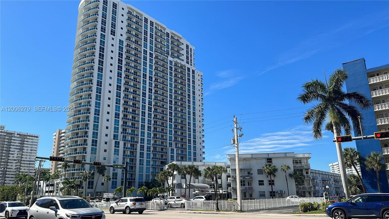 1913 S Ocean Dr, Unit 111, Hallandale Beach, FL 33009 Photo