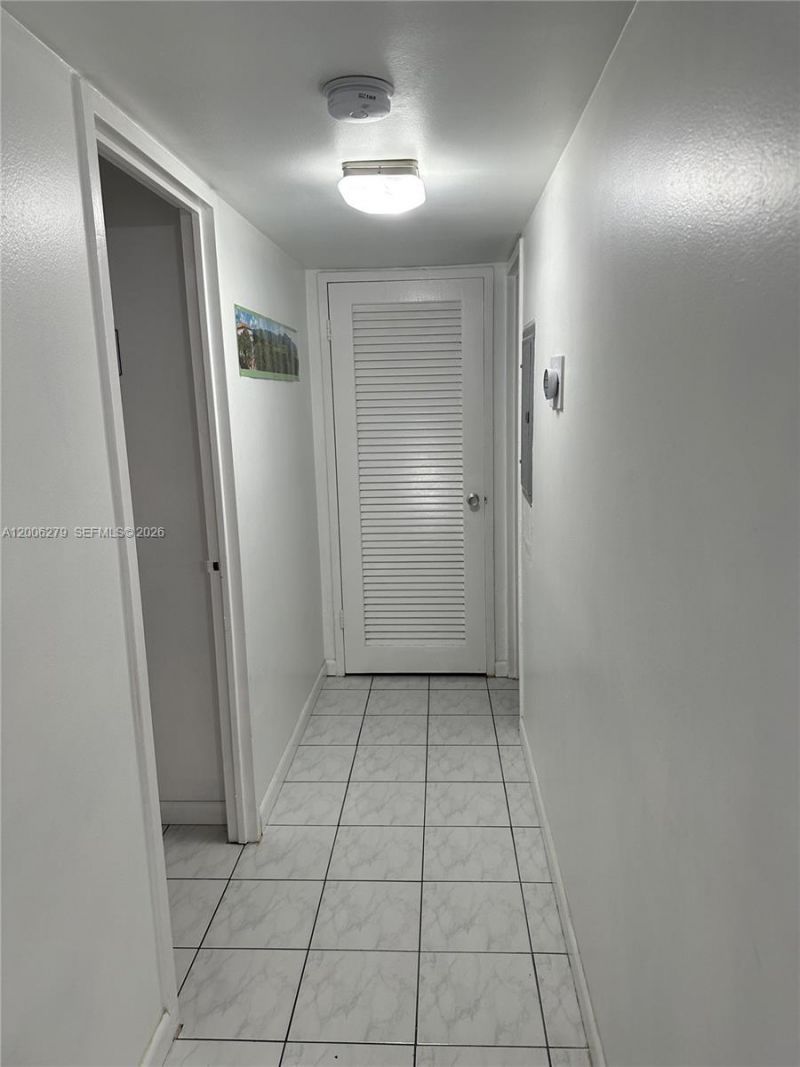 1913 S Ocean Dr, Unit 111, Hallandale Beach, FL 33009 Photo