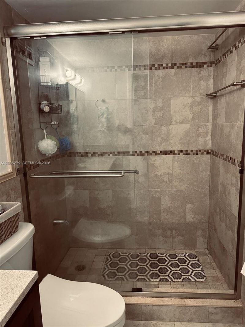 1913 S Ocean Dr, Unit 111, Hallandale Beach, FL 33009 Photo