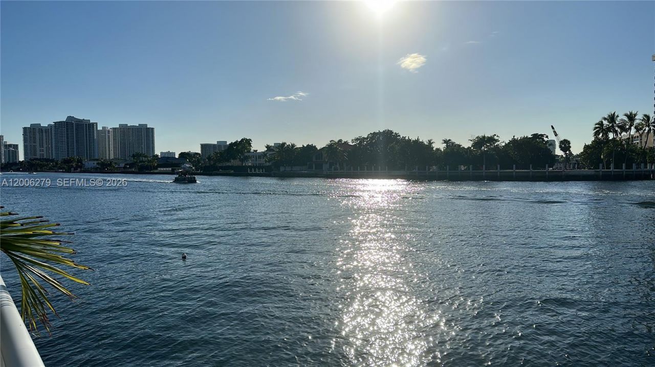 1913 S Ocean Dr, Unit 111, Hallandale Beach, FL 33009 Photo