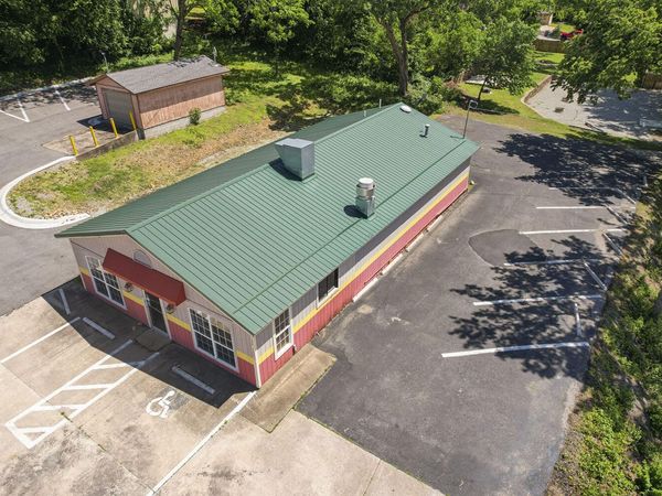 310 E 3rd Street , Grove, OK 74344